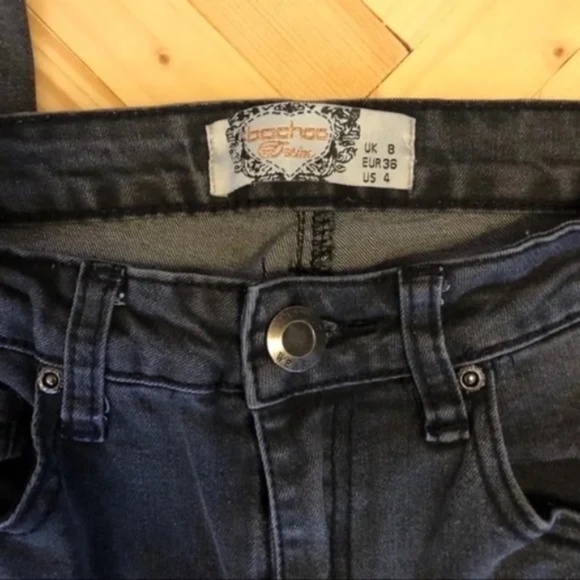 Boohoo Jenna High Rise Ankle Grazer Jeans Black - Picture 5 of 6